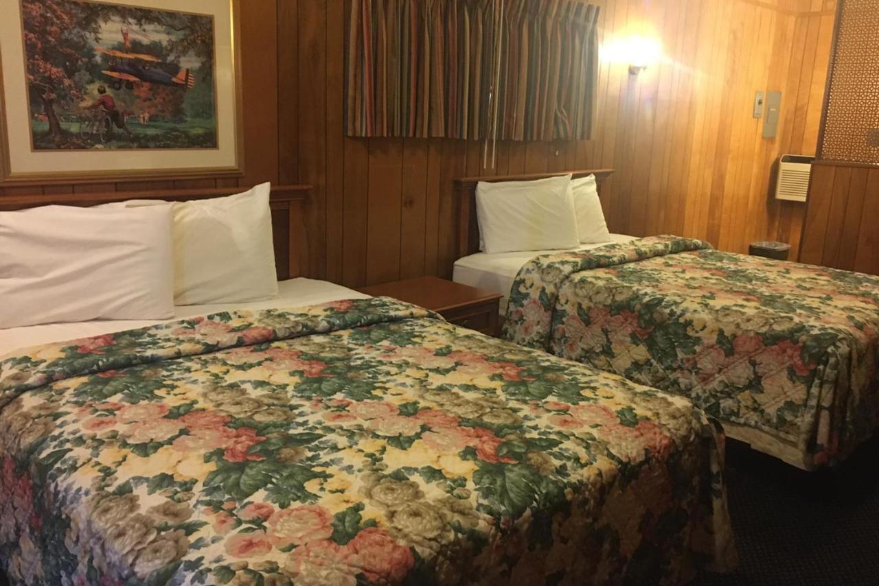 Sky Palace Inn & Suits Of El Dorado Exterior foto