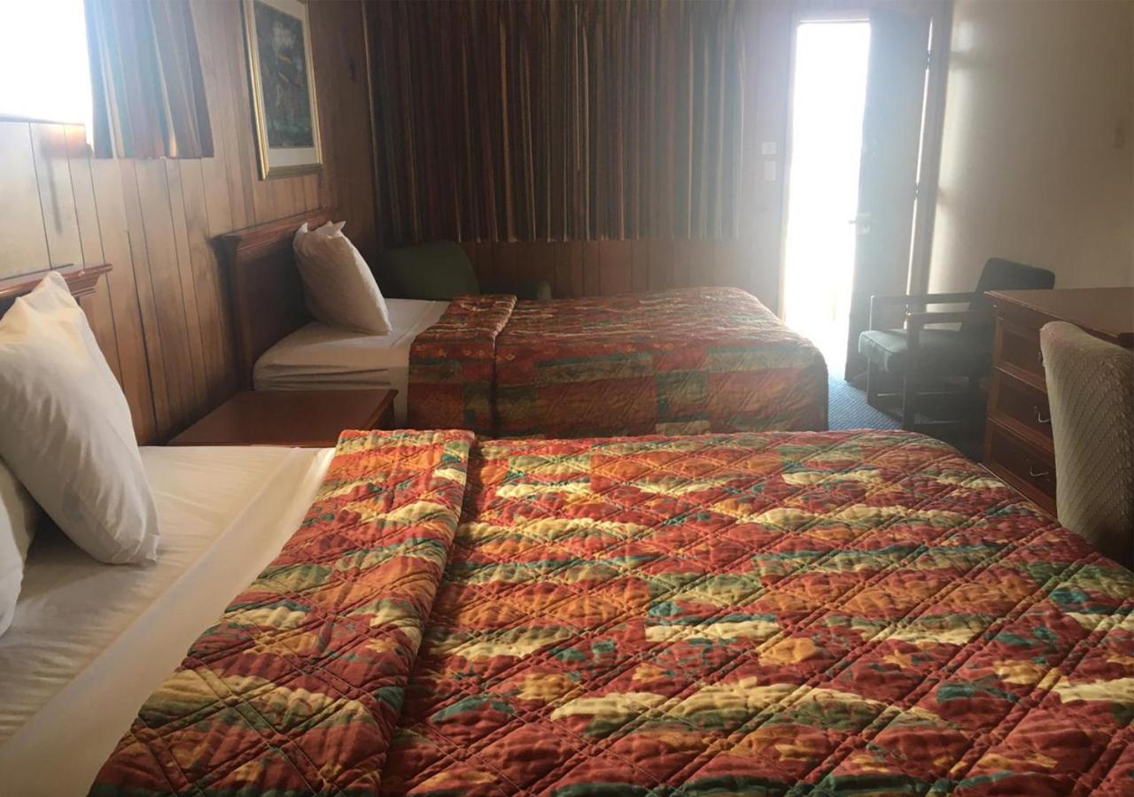 Sky Palace Inn & Suits Of El Dorado Exterior foto